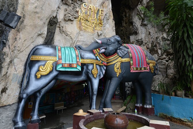 3-Hour Countryside and Batu Tour in Malaysia - Jadi Batik Gallery: Wax-Dye Crafting, Not Just a Souvenir Shop