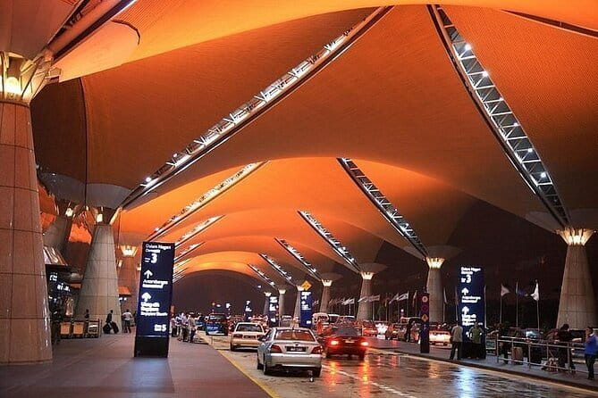 AVANI Sepang Goldcoast Resort Hotel To Kuala Lumpur International Airport KLIA KLIA2 Transfer - Where You’ll Be Dropped: KLIA vs KLIA2