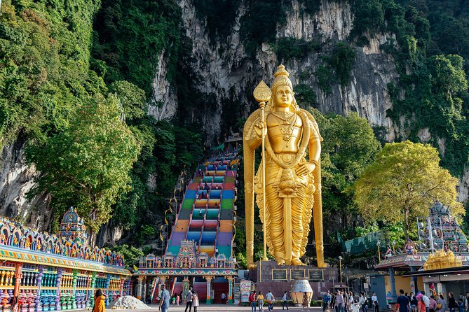 Batu Caves Private Tour with Pick-up from Kuala Lumpur - The timing trick: beating the crowd wave