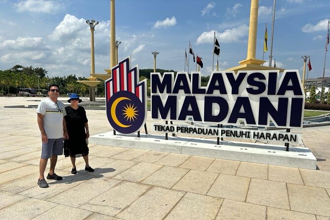 Batu Caves & Putrajaya City Tour - East Coast Batik Stop: A Quick Cultural Detour You Can Actually Use