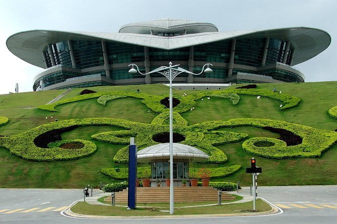 Batu Caves & Putrajaya Highlights: Landmarks & Botanical Garden - Putrajaya Botanical Garden: A Quiet Reset Without the Fuss