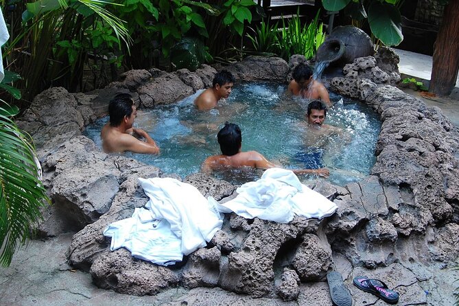 Batu Caves,Waterfalls and Hot Springs Tour With Lunch - Key things I’d bet on before you book