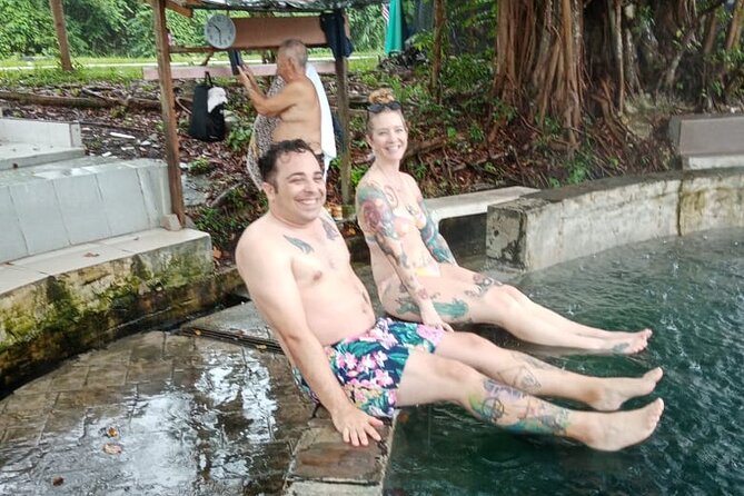 Batu Caves, Waterfalls & Hot Springs Day Tour from Port Klang - Jadi Batek Gallery: batik printing, plus a chance to do something with your hands