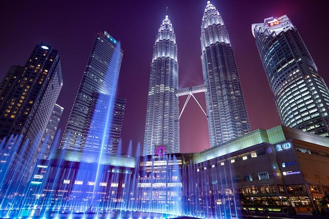 Best of KL at Night – Iconic Sights, Local Life & City Lights - Chinatown after Sunset: Food, Bargains, and Quick Walking Time
