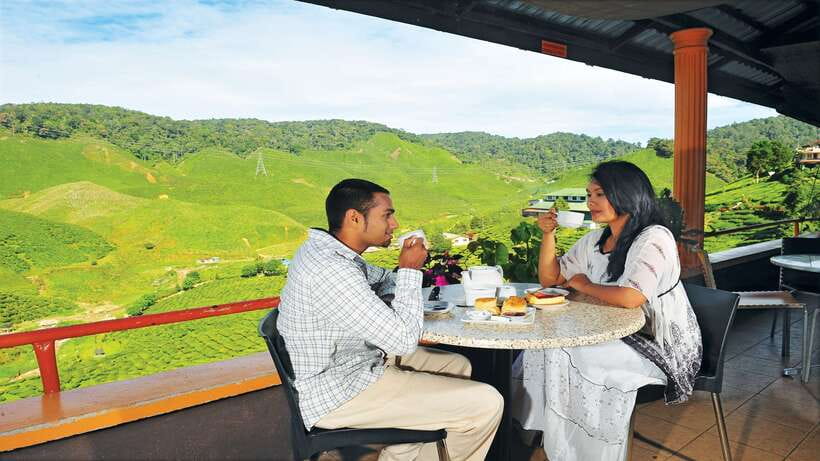 Cameron Highlands 1 Day Tour from Kuala Lumpur - Sam Poh Temple, Tanah Rata, and Brinchang: the cultural and town rhythm stops