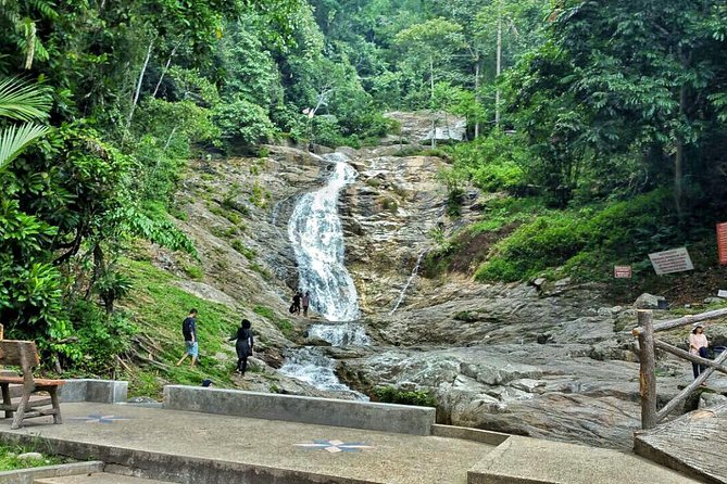 Cameron Highlands with Lunch Guided Day Tour (SIC/Shared Tour) - Agro Market and Floral Park: The Photo-Heavy Hour
