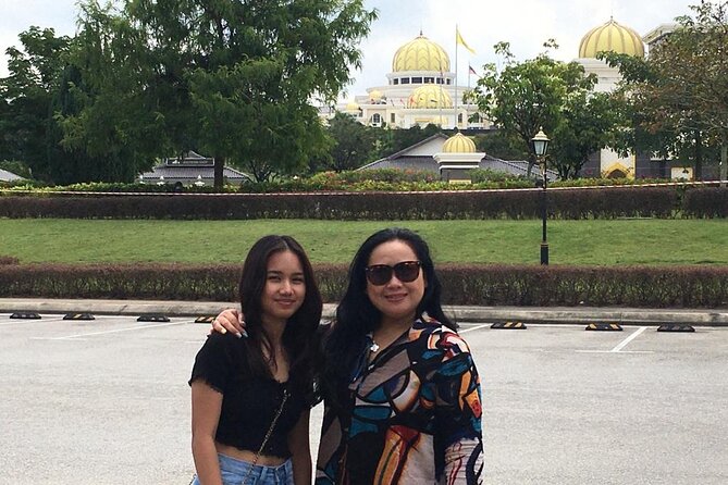 Cruise Shore Excursions: Port Klang - Batik Chong (East Coast Batik): wax, dye, and the look of Malaysia