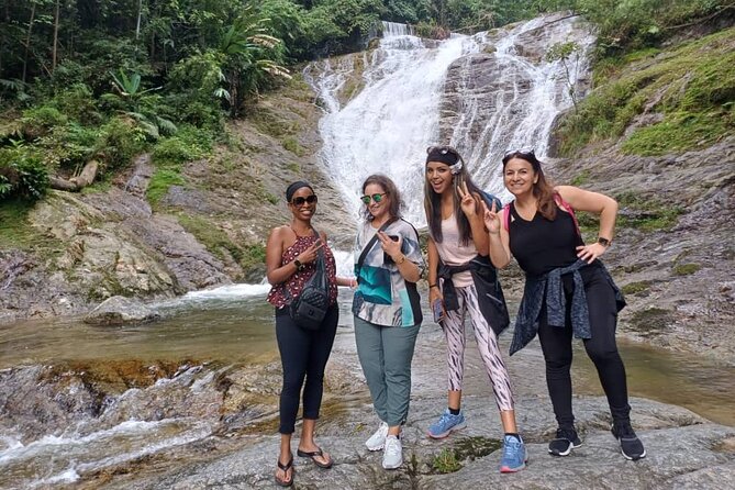 Explore Cameron Highlands: Full-Day Tour with Scenic Batu Caves - Bee farms, butterfly garden, and strawberry fields: farm-to-souvenir pace