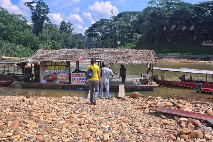 From Kuala Lumpur: Taman Negara National Park Trek Day Tour - Taman Negara Floating Restaurant lunch: simple fuel in the right place