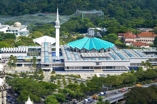 From Port Klang Petronas Twin Tower Batu Caves & KL City Tour - Merdeka Square: a quick hit at independence symbolism and photo-friendly architecture