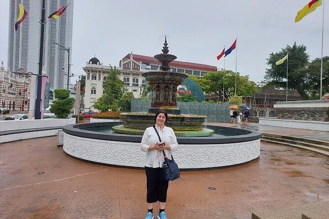 Full Day Kuala Lumpur City Tour with Petronas Twin Tower Tickets - Sultan Abdul Samad to the Old City Mix: Museums, Rail, and River Views