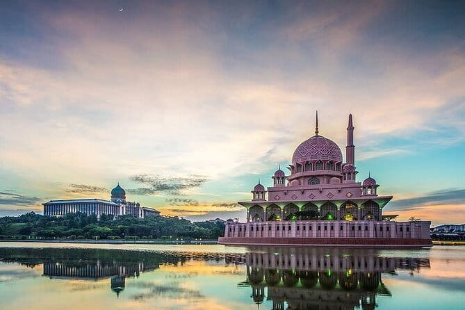 Harmony & Cultural Night Tour - River of Life to Masjid Jamek: where the city’s rivers meet