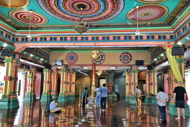 KL Cultural & Heritage Day Tour (SIC - Join In Tour) - Why Kuala Lumpur’s Old Temples Work So Well in Half a Day