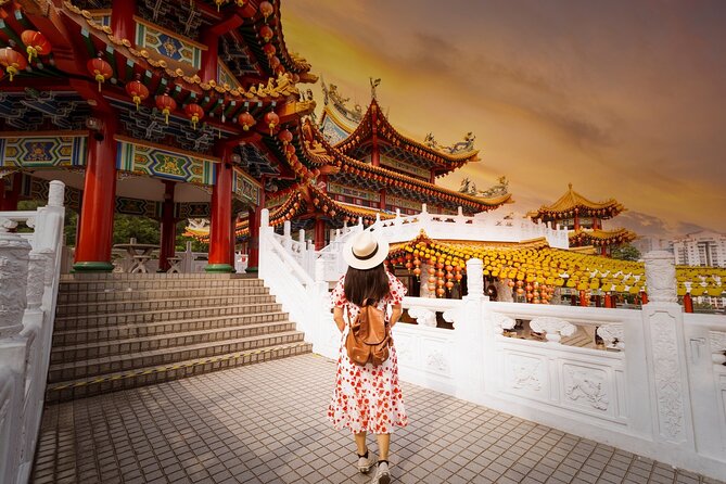 KL Tour with Petronas Twin Towers Observation Deck & Batu Cave - A private KL day built around major icons