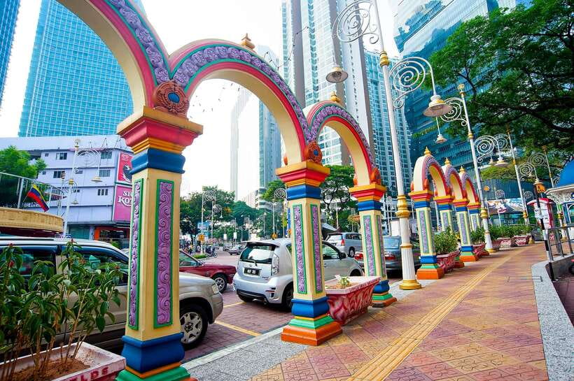 Kuala Lumpur: 4-Hour Authentic Local Markets & Event Tour - Practical tips before you go: what to pack and where to meet