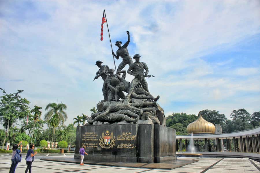 Kuala Lumpur: 4-Hour Tour & KL Towers Visit [Private] - Guide Quality, Punctuality, and Photo Help