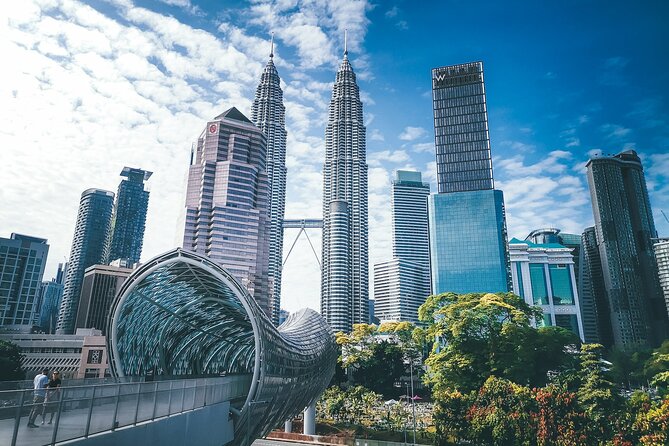 Kuala Lumpur Airport Transit Tour - The ground game: pickup, timing, and how the day feels
