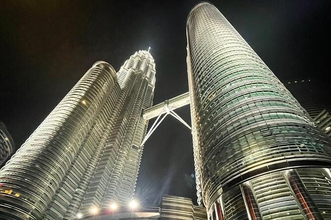 Kuala Lumpur Airport Transit Tour - Petronas Twin Towers, KL Tower, and the Merdeka Square circuit