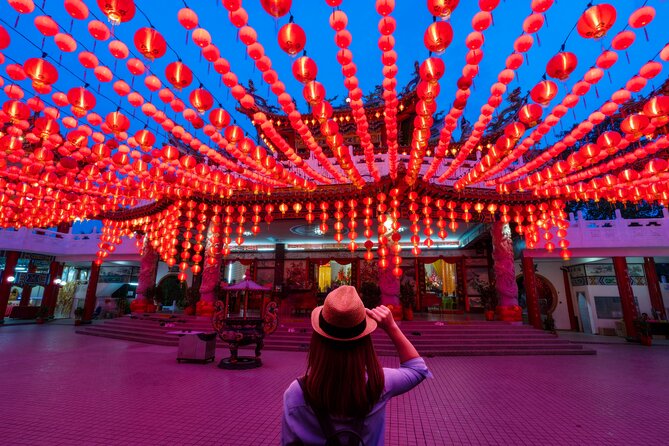 Kuala Lumpur Airport Transit Tour - Temples and city streets: Thean Hou, Sri Maha Mariamman, and Chinatown