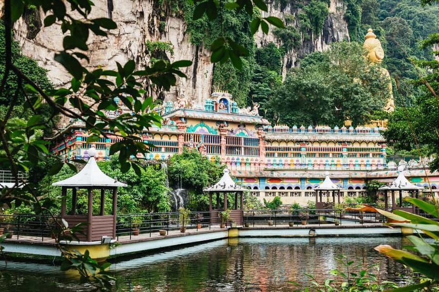 Kuala Lumpur: Batu Caves Half-Day Tour with Pick-Up Option - Key highlights at a glance