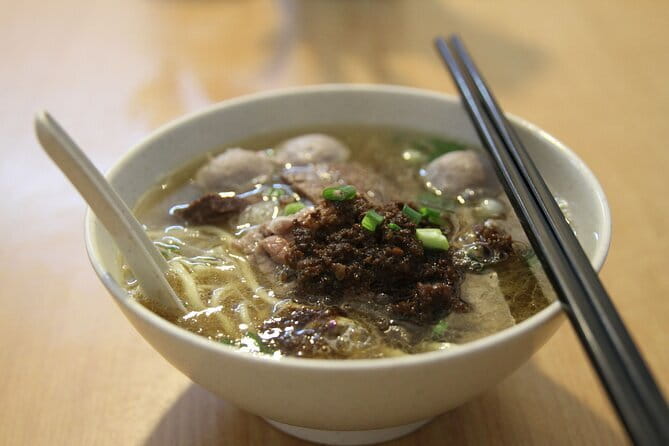 Kuala Lumpur Best Food Tour With A Guide - Central Market KL: Sampling Malay, Chinese, and Indian Flavors