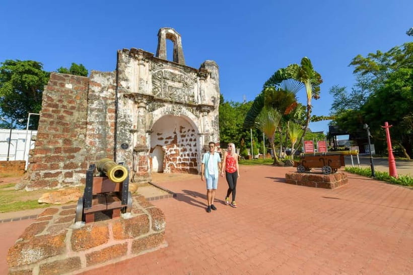 Kuala Lumpur: City Highlights, Batu Caves, and Malacca Tour - Getting to Malacca: Why the Day’s Structure Works
