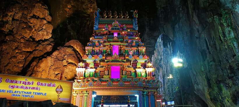 Kuala Lumpur: City Sights, Batu Caves and Fireflies Day Trip - Batu Caves: 272 colorful steps, shrines, and why it can feel messy