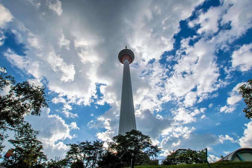 Kuala Lumpur City Tour with KL Tower Ticket - Istana Negara photo stop: royal architecture and quick guard-watch
