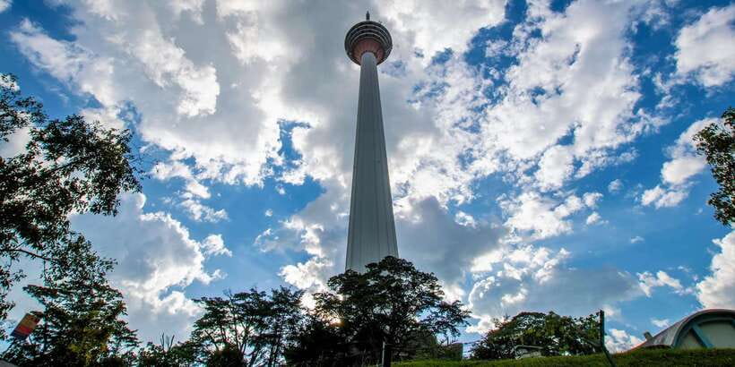 Kuala Lumpur City Tour with KL Tower Ticket - National Monument + the National Mosque: remembrance and design that hits