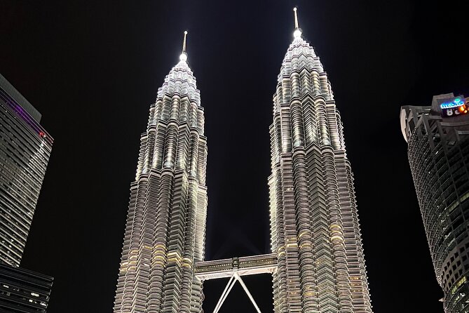Kuala Lumpur Customizable Tour - Chinatown and Jalan Alor: where the neighborhood vibe does the talking