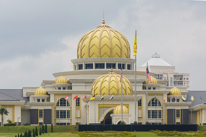 Kuala Lumpur Full Day City Tour with Petronas Twin Tower Tickets - Petronas Twin Towers tickets: the included moment that anchors the day
