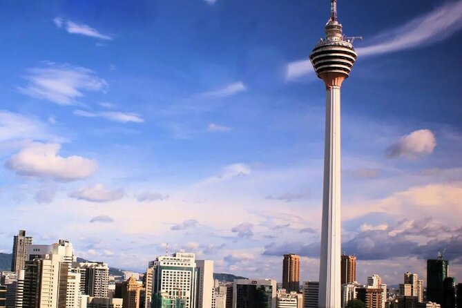 Kuala Lumpur Full Day Private Tour with 24 spots Of Wonders - National Monument, The River of Life, and Parliament Area Stops