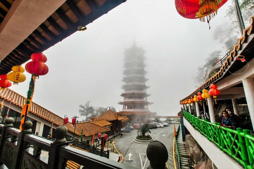 Kuala Lumpur: Genting Highlands Tour with Awana Cable Car - Cable Car Over Rainforest Canopies: Awana SkyWay