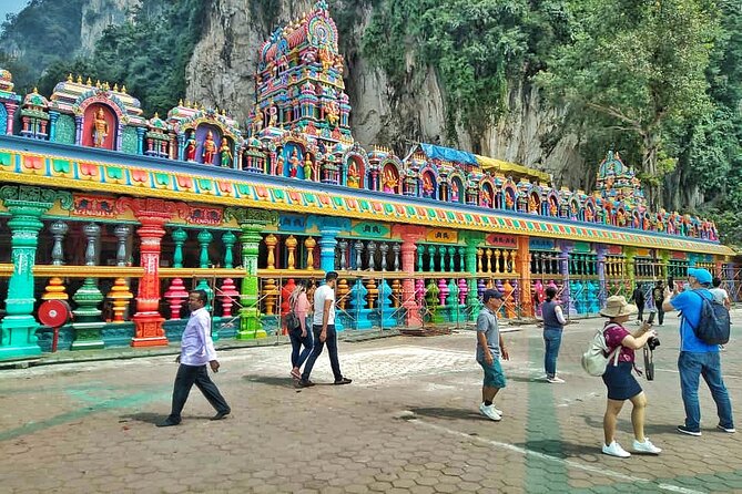 Kuala Lumpur Grand Full Day Guided Tour with 25 Attractions (SIC) - Merdeka Square and KL City Gallery: Get the City Story Fast