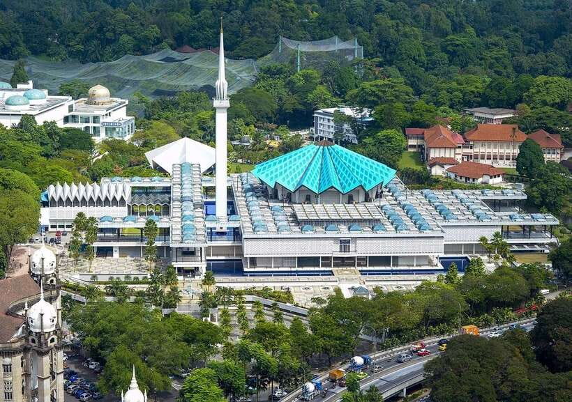 Kuala Lumpur: Half Day Group City Highlights Tour - National Mosque: Dress Code and Timing Reality