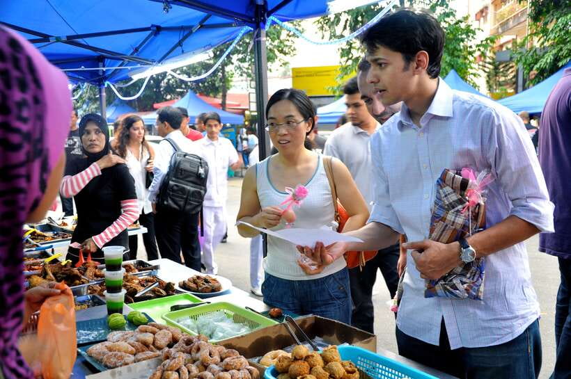 Kuala Lumpur: Half Day Local Food Walking Tour - Central Market area: your shortcut to KL’s food past and present
