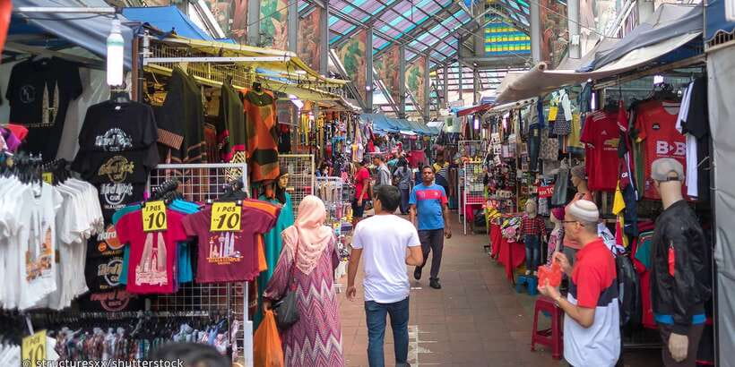 Kuala Lumpur: Half Day Local Food Walking Tour - The short train hop to Kampung Baru (and why it matters)