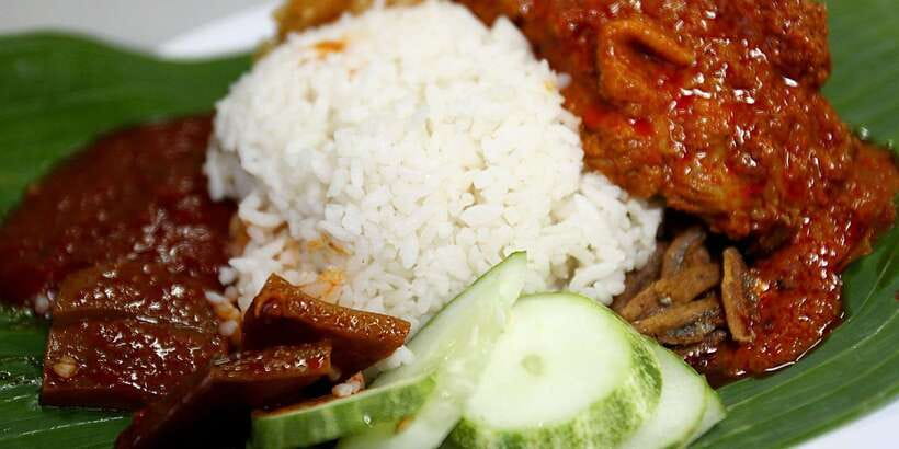 Kuala Lumpur: Half Day Local Food Walking Tour - Meeting point near Central Market: finding it fast without stress