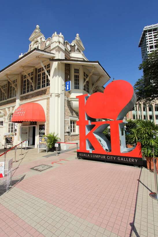 Kuala Lumpur: Half-Day Photo Tour with Petronas Twin Towers - Key things I’d zero in on