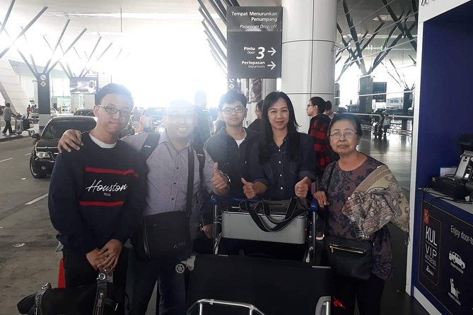 Kuala Lumpur International Airport (KLIA)Transfer - Meet your driver: communication and real help with luggage