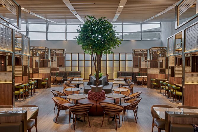 Kuala Lumpur International Airport Plaza Premium Lounge - Key things to know before you buy