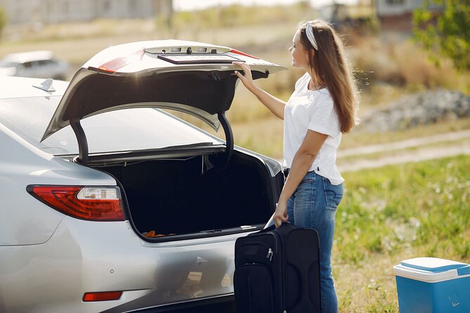 Kuala Lumpur International Airport to Kuala Lumpur City Transfer - Meeting Your Driver at KLIA: How to Avoid the Sign-Search Problem