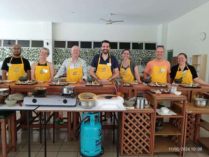 Kuala Lumpur: Malaysian Cooking Class with Market Tour - Key points to know before you go