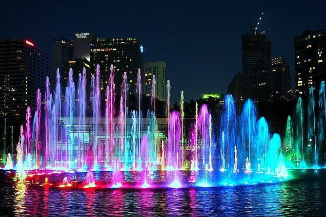 Kuala Lumpur Night City Tour: Experience the Nightlife - Driver style can make or break a short night tour