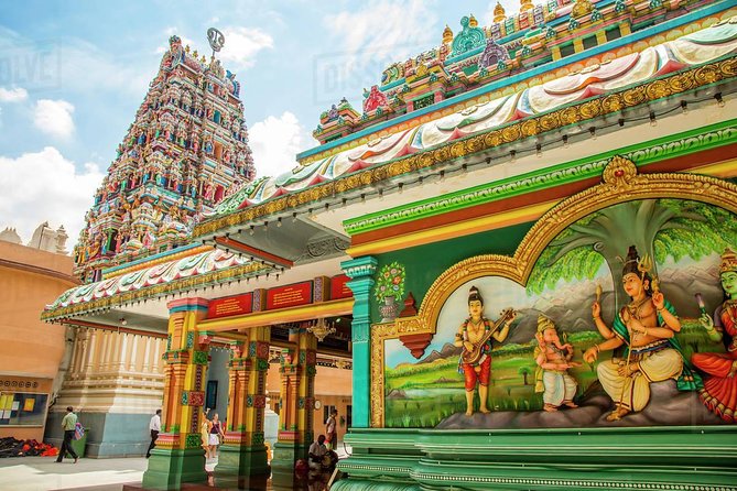 Kuala Lumpur Night Tour - Thean Hou Temple: a quick, photogenic break at night
