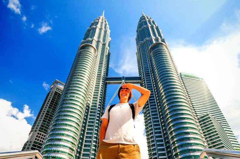 Kuala Lumpur Petronas Towers e-Tickets - Small costs people forget: souvenirs, photo packages, and logistics