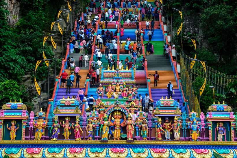 Kuala Lumpur: Private Batu Cave, National Mosque Tour, Lunch - A half-day that connects faith, food, and city contrasts