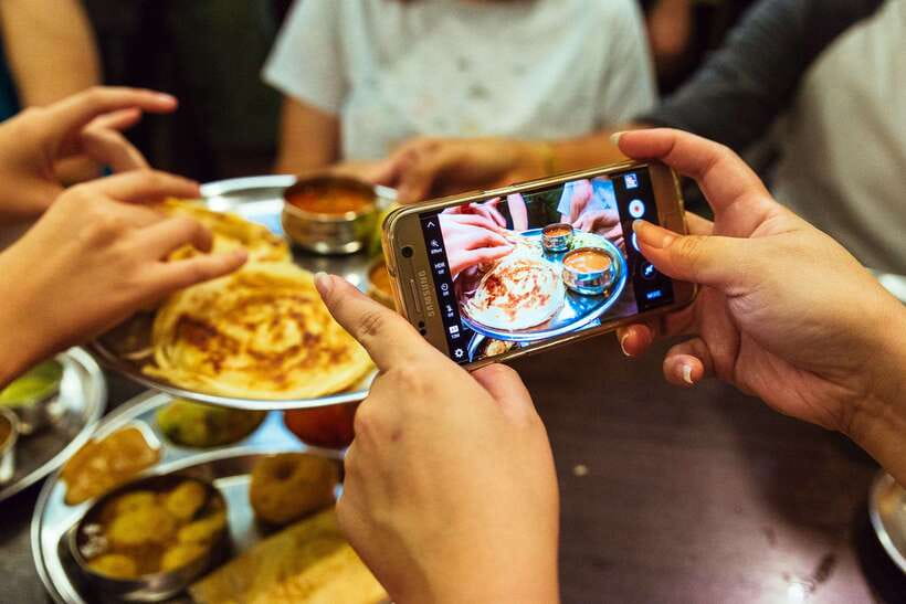 Kuala Lumpur: Private Food Tour – 10 Tastings with Locals - Where the Tour Starts: Central Market And A Simple 3-Hour Flow