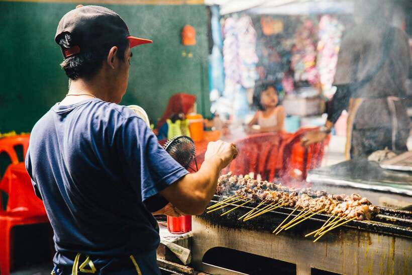 Kuala Lumpur: Private Food Tour – 10 Tastings with Locals - The Guides Make the Difference: Energy, Stories, And Who to Follow
