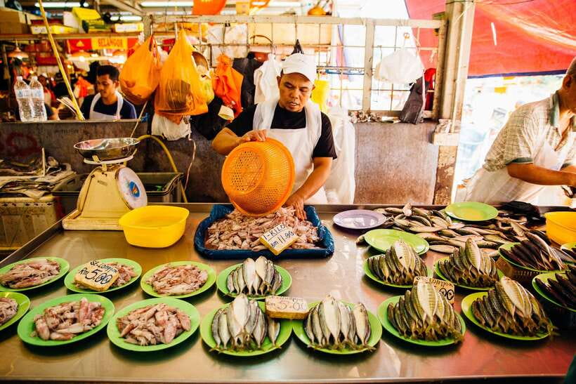 Kuala Lumpur: Private Food Tour – 10 Tastings with Locals - Vegetarian Options: Tell the Guide Early, Then Eat With Confidence